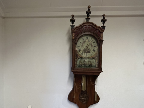 verkoop antieke klokken | Klokkenmakerij