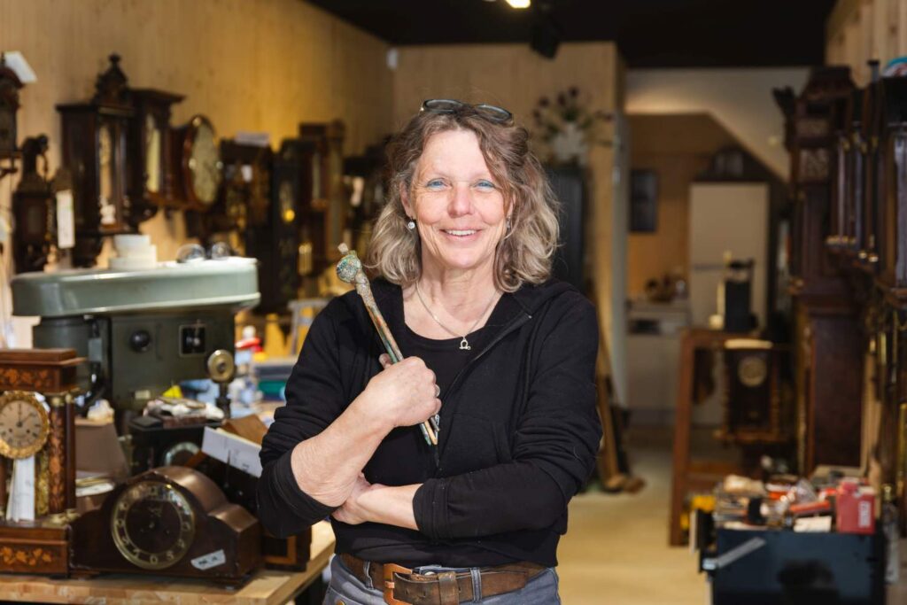 Medewerker De Jouster Klokkenmakerij